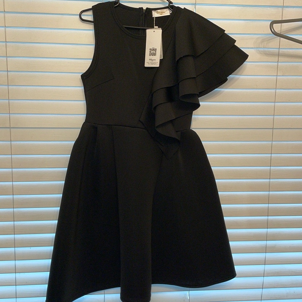 Uhnice Black Dress, Size Large, New With Tags